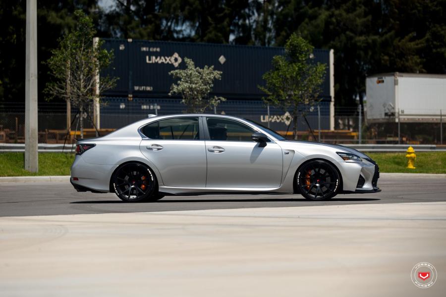  Lexus GS F on Vossen Wheels (VPS-306) 2017 года  (фото 11 из 40)